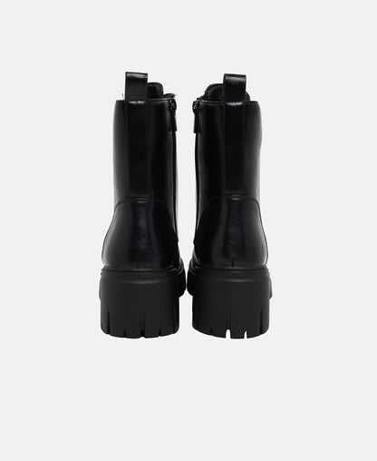 Schnürboots