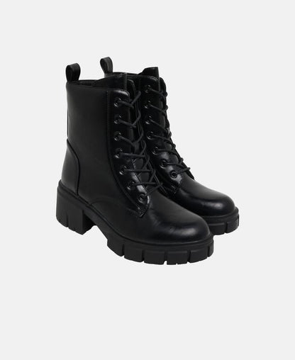 Schnürboots