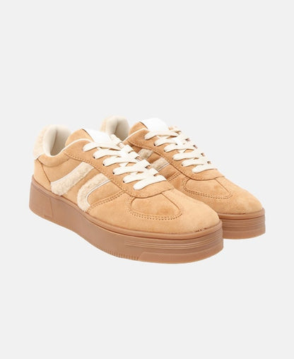 Sneaker