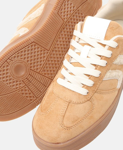 Sneaker