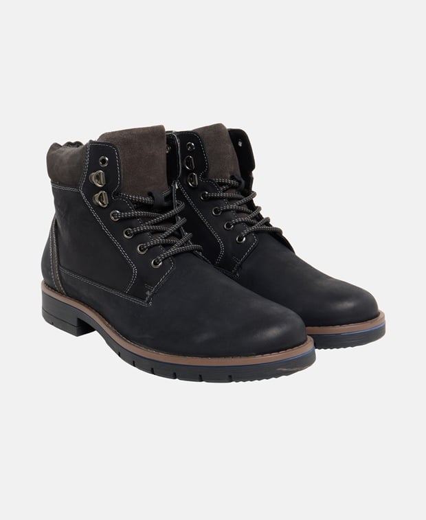 Schnürboots