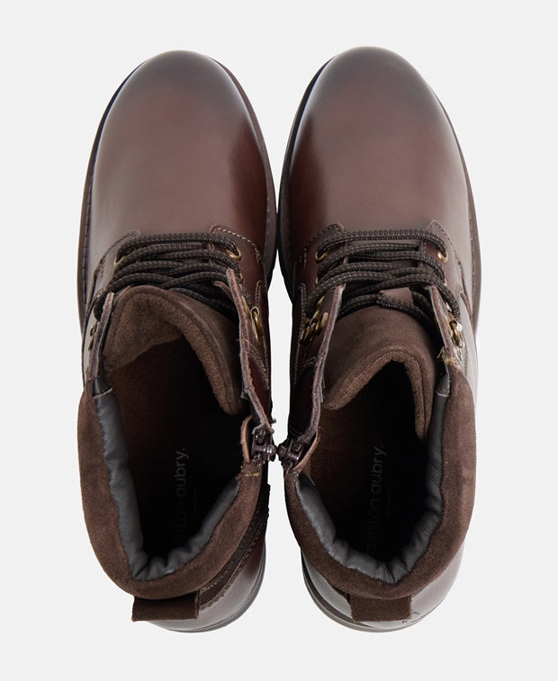 Schnürboots