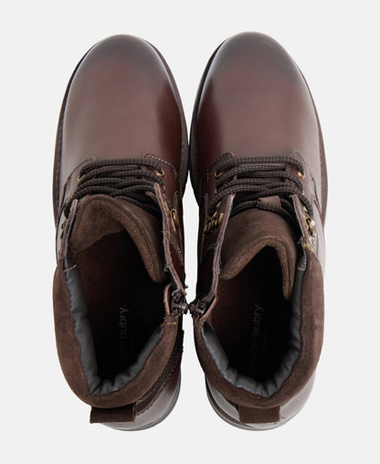 Schnürboots
