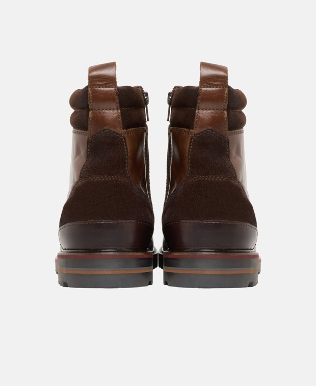 Schnürstiefeletten