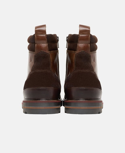 Schnürstiefeletten