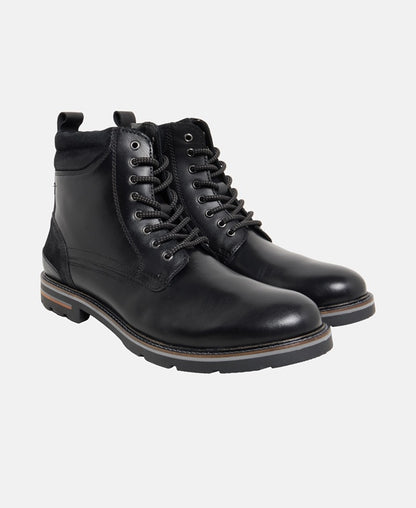 Schnürstiefeletten