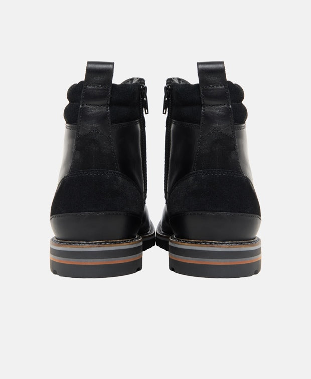 Schnürstiefeletten