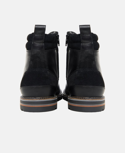 Schnürstiefeletten