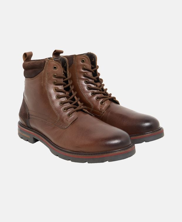 Schnürstiefeletten