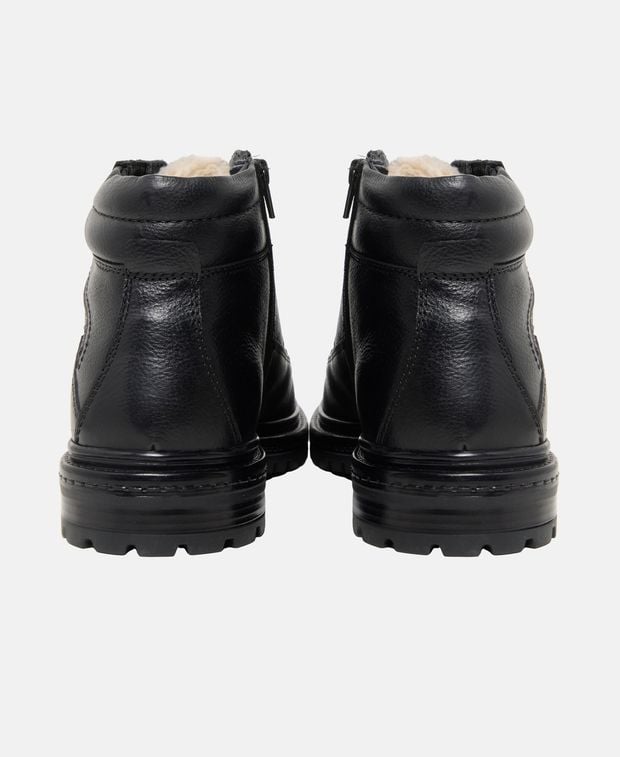 Schnürboots