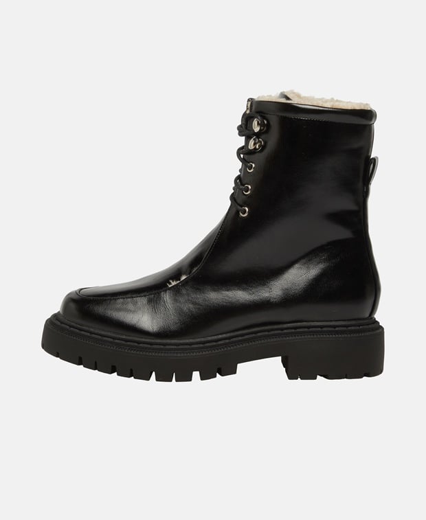 Schnürstiefeletten