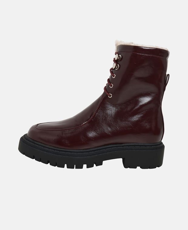 Schnürstiefeletten