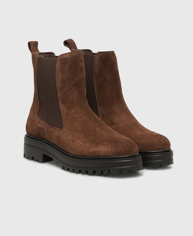 Chelsea Boots