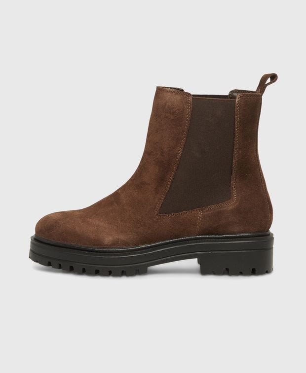 Chelsea Boots