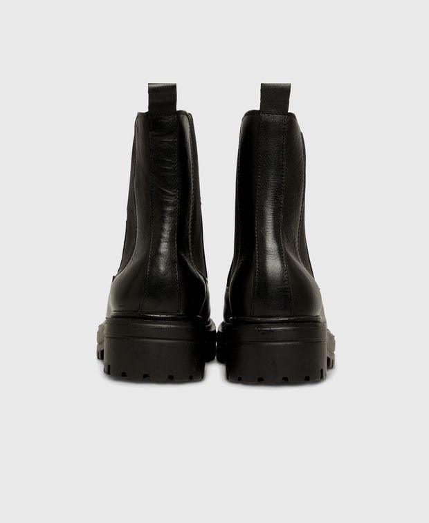 Chelsea Boots