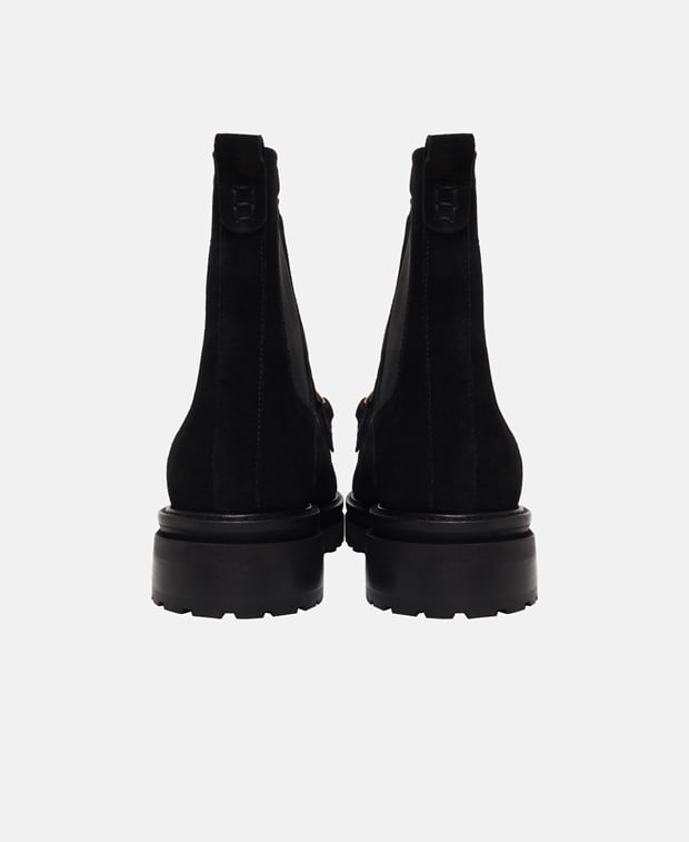 Chelsea Boots