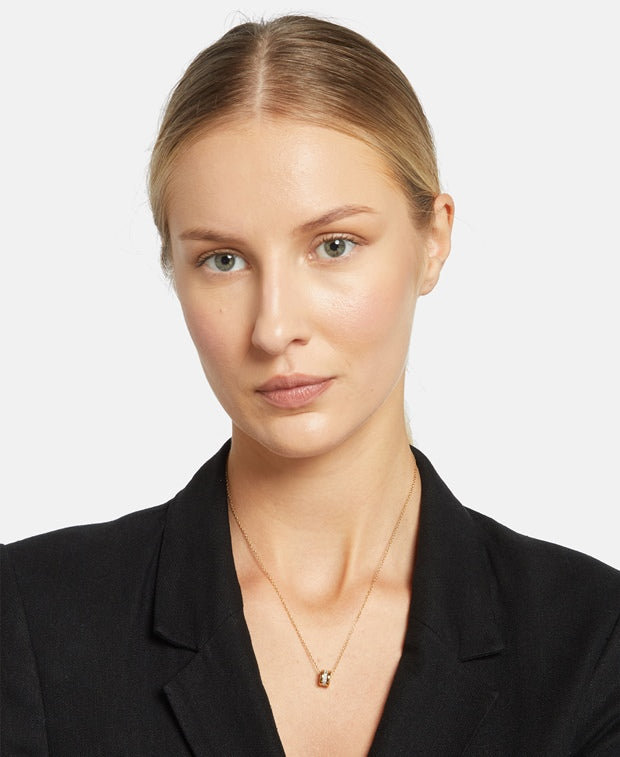 Halskette mit Anhänger