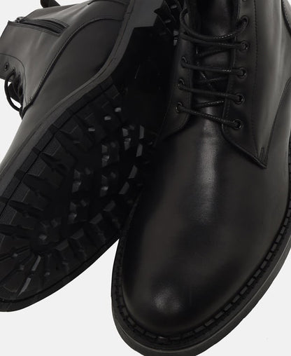 Schnürstiefeletten