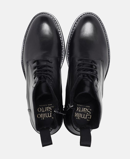 Schnürstiefeletten