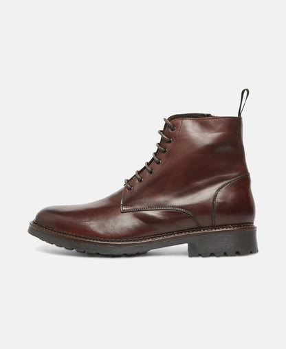 Schnürstiefeletten