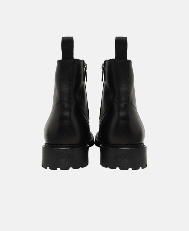 Schnürstiefeletten