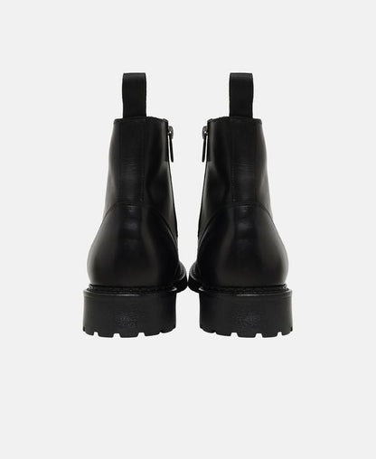 Schnürstiefeletten
