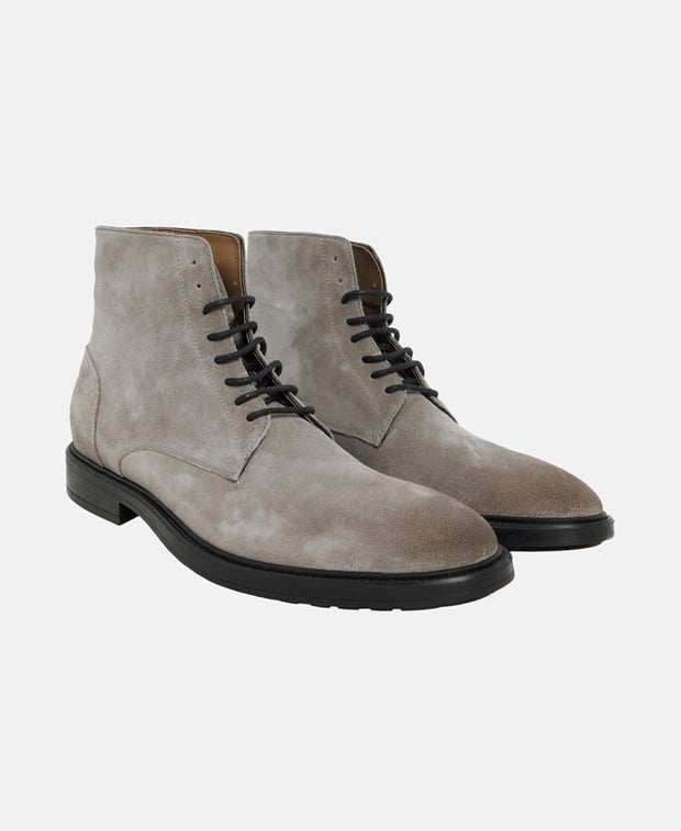 Schnürstiefeletten