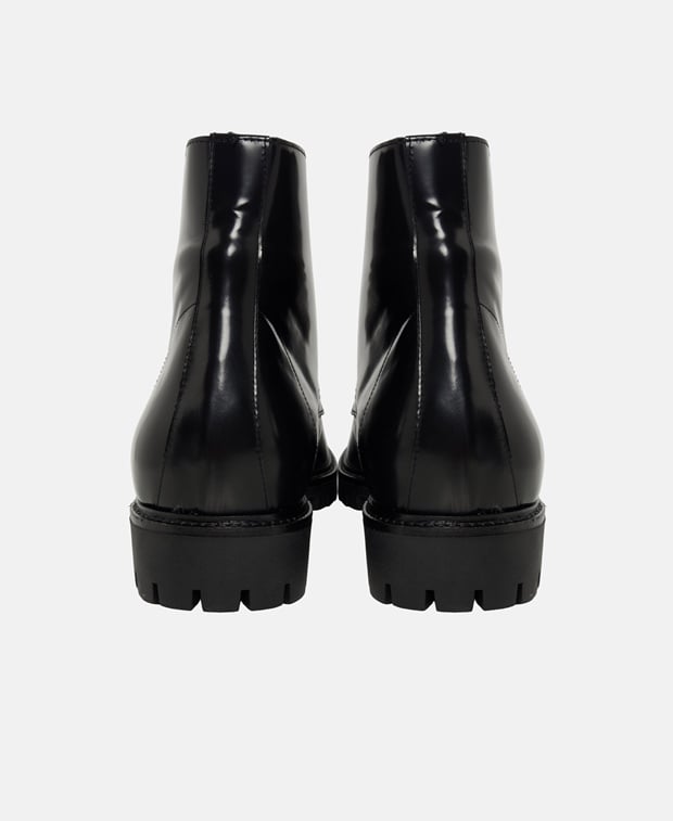 Schnürboots
