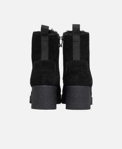 Schnürstiefeletten