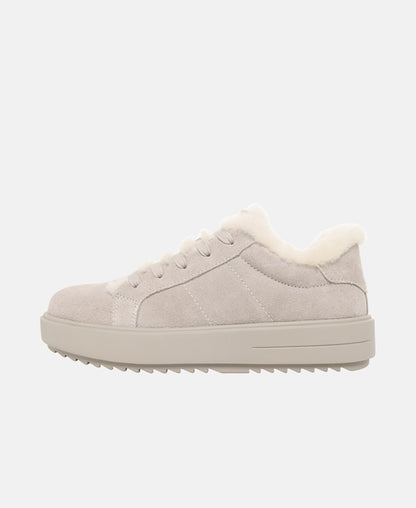Sneaker