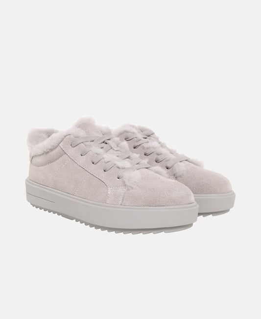 Sneaker