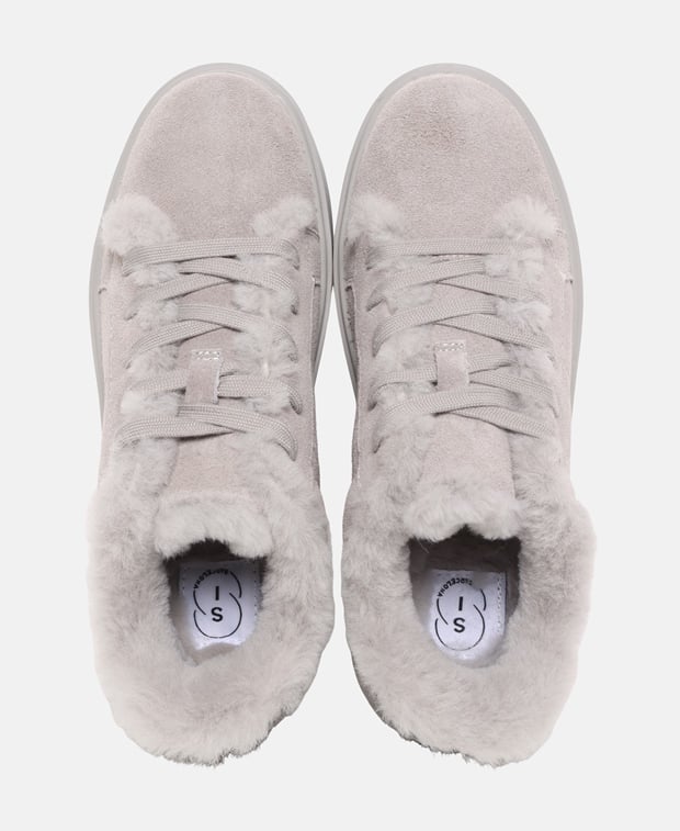 Sneaker