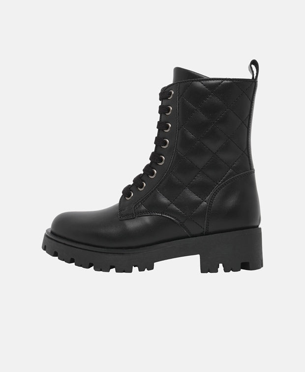 Schnürboots