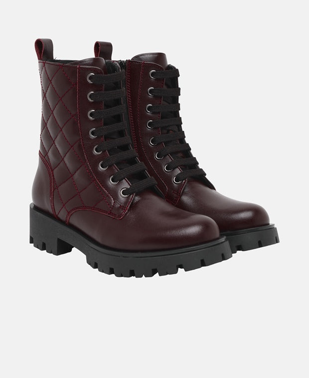 Schnürboots