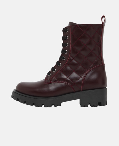 Schnürboots