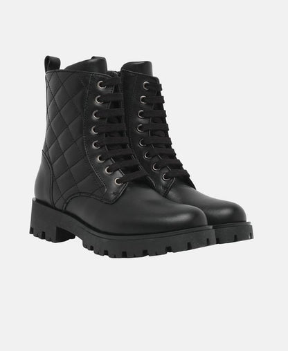 Schnürboots