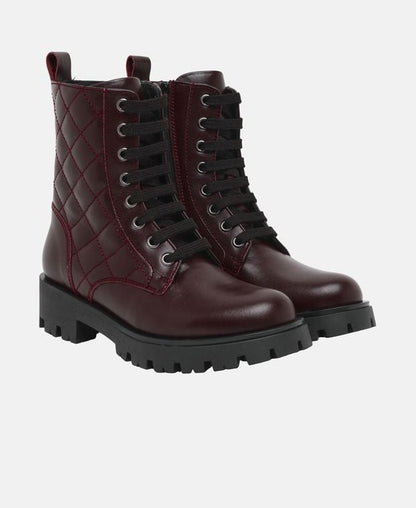 Schnürboots
