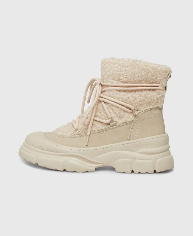 Overknee-Stiefel