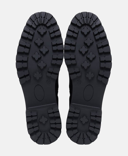 Wadenhohe Stiefel