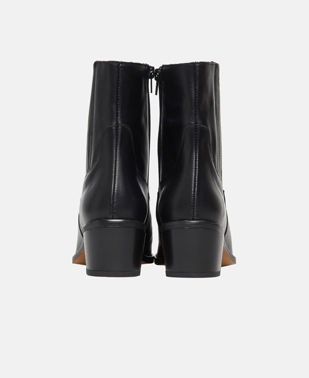 Chelsea Boots