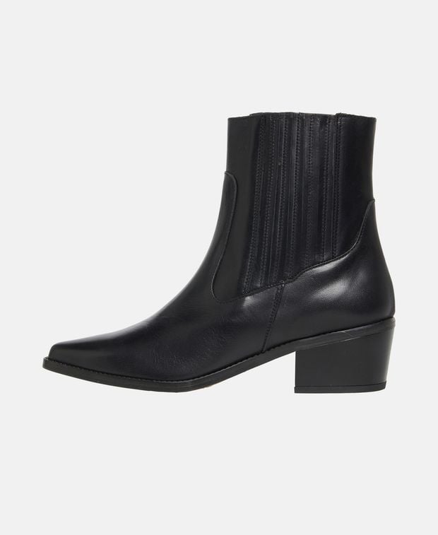 Chelsea Boots