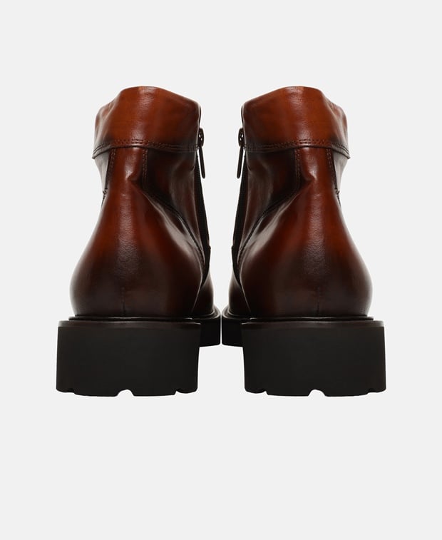 Schnürstiefeletten