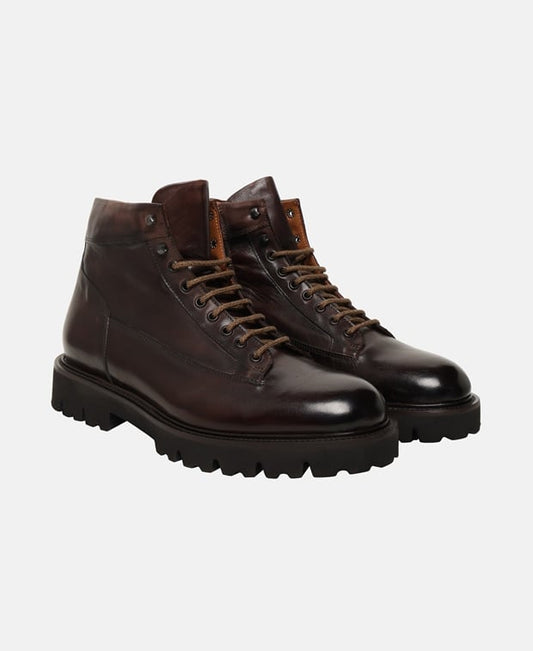 Schnürstiefeletten