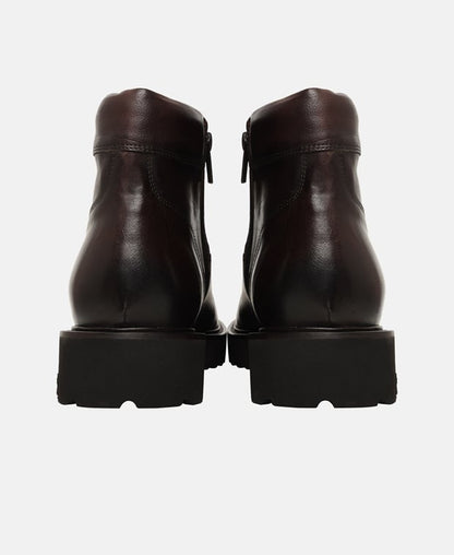 Schnürstiefeletten