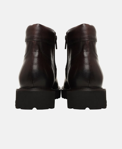 Schnürstiefeletten