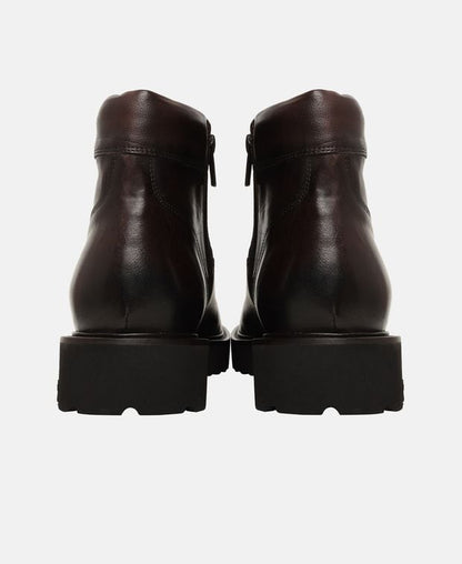 Schnürstiefeletten