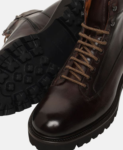Schnürstiefeletten