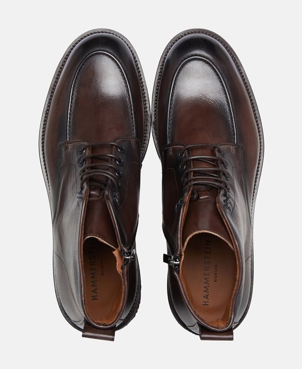 Schnürstiefeletten