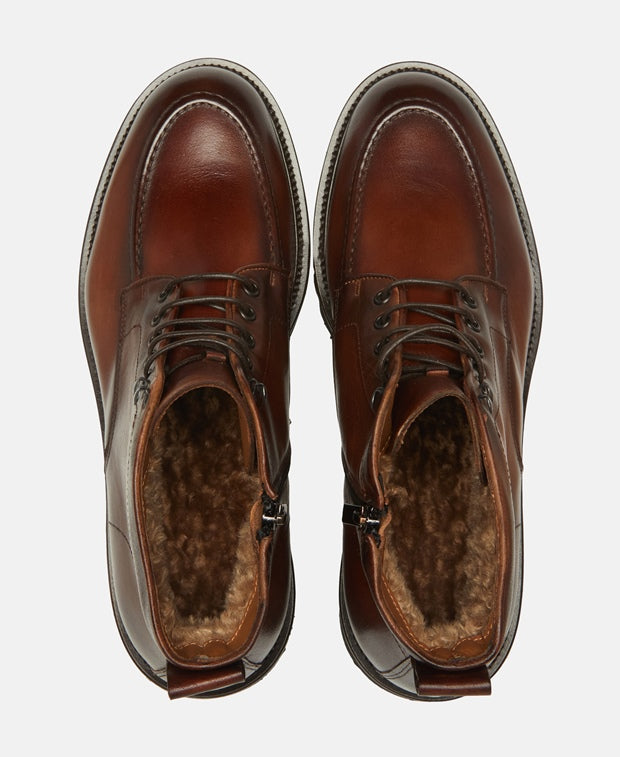 Schnürstiefeletten