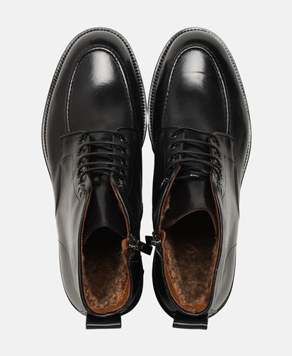 Schnürstiefeletten
